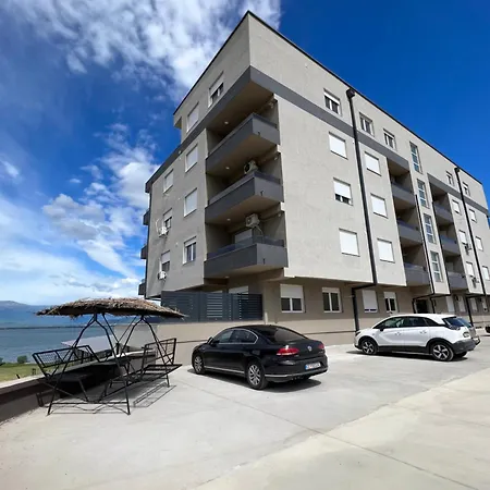 Lakeview Dimi Appartamento